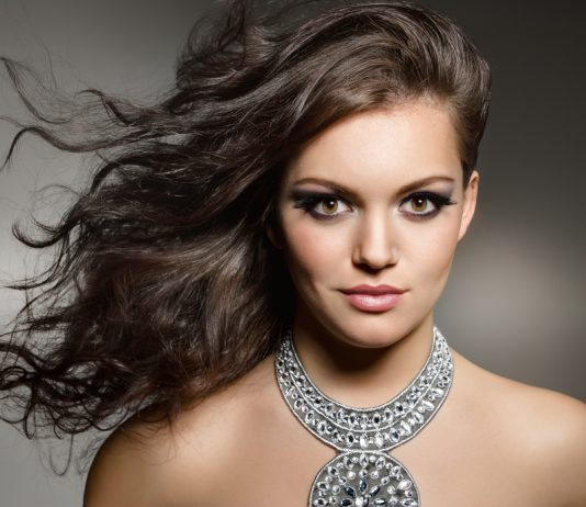 Blog Chicks Online Magazine Commence Features on Unusual Consultants in Art Related Roles